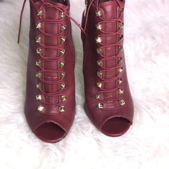 Booties size 8 - Picture 5 of 6